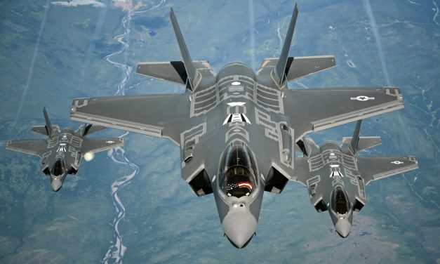 F-35A Performs First ‘Hot Crew Swap’